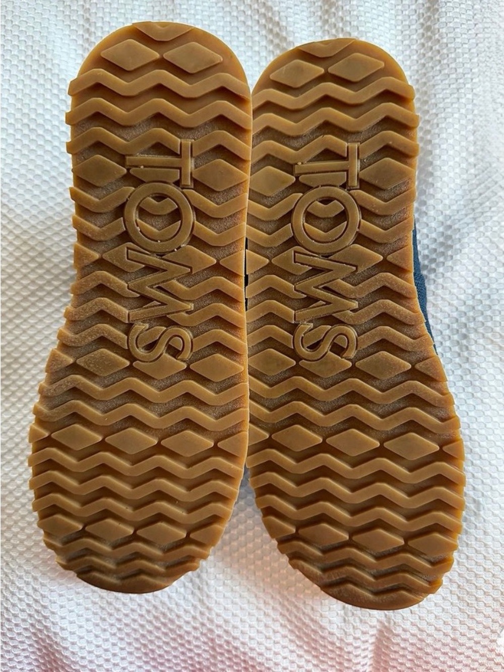 Toms Navy Blue Canvas Slip-On Flats with Tan Heel Tab - Picture 2 of 7